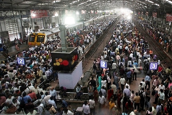 Western Railway To Install 4K Cameras Equipped With Face Recognition, Night Vision Tech For Better Surveillance