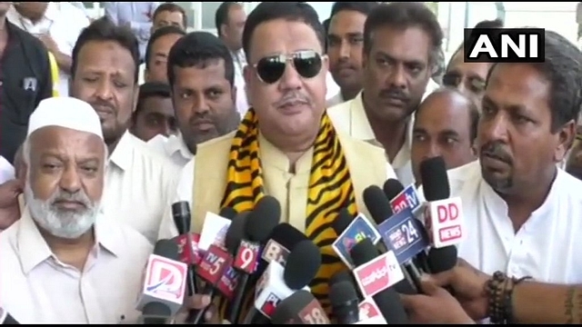 Former Minister and Congress MLA Tanveer Sait addressing the media (Image courtesy of twitter.com/ANI)