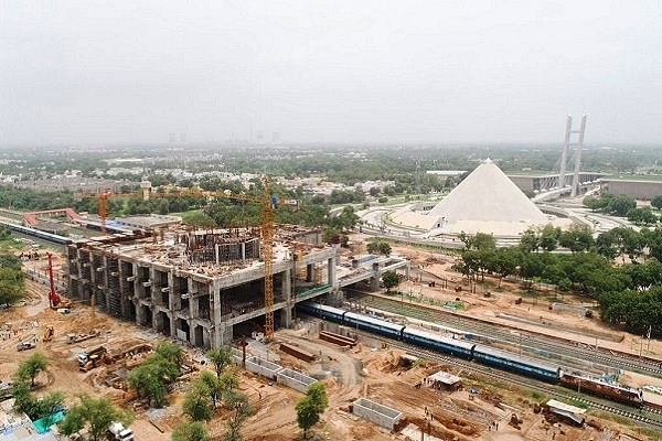 Under construction Gandhinagar Railway Station (Courtesy @DeshGujarat)