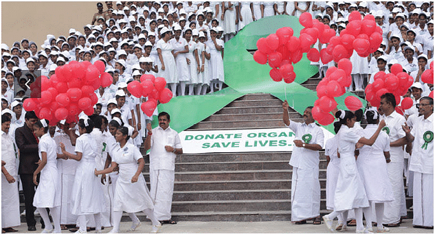 Tamil Nadu Chief Minister Edappadi K Palaniswami and Deputy Chief Minister O Panneerselvam at an event to celebrate the state winning the National Award in organ donation for the third consecutive time in 2017.