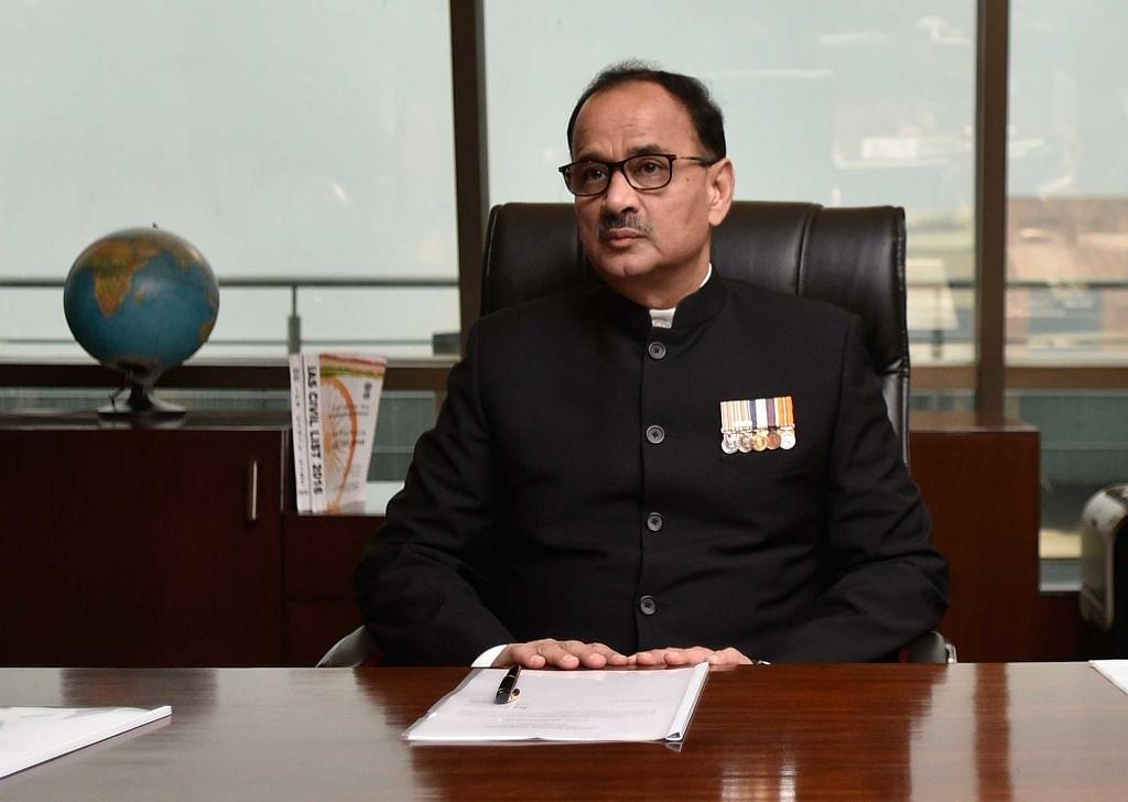 SC Gives Ex-CBI Head Alok Verma An Opportunity To Defend Himself Even Before The Hearing, To Receive Copy Of CVC Report