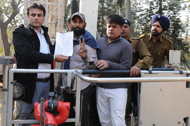 Protesting teachers (Anil Dayal/Hindustan Times via Getty Images)