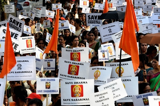 Members of Navi Mumbai Malyali Samaj protest against Supreme Court’s Sabarimala verdict. (Bachchan Kumar/Hindustan Times via GettyImages)&nbsp;