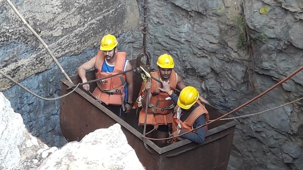 Race Against Time: NDRF Team Reaches Meghalaya’s East Jaintia Hills, Begins Operation To Rescue  ‘Rat-Hole’ Miners