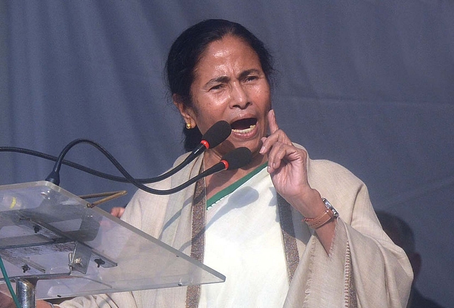 West Bengal Chief Minister Mamata Banerjee addressing a  rally in Kolkata. (Ashok Nath Dey/Hindustan Times via GettyImages)&nbsp;