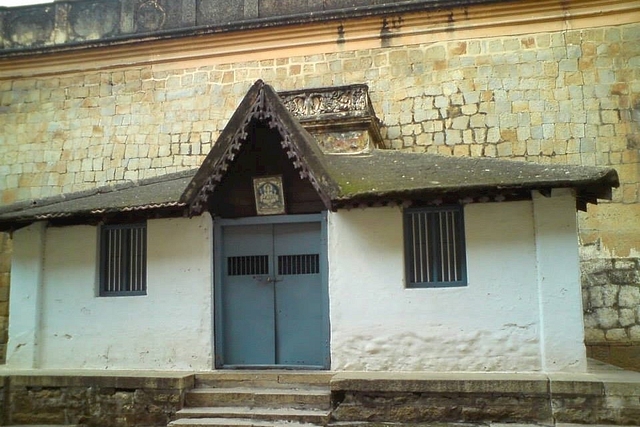 Ganesh Temple Inside Bangalore Fort (@vishnuprasadc/Facebook)