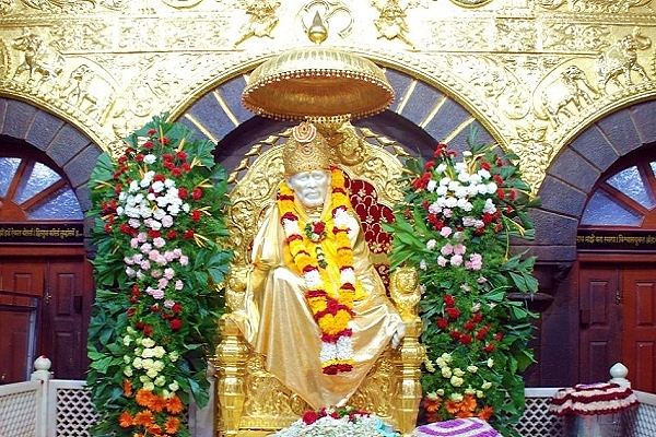 Sai Baba (Amolthefriend/Wikipedia)