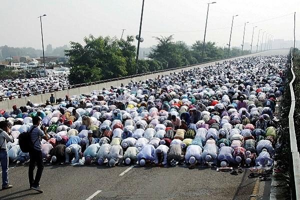 Aligarh Bans Namaz, Other Religious Acts On Roads After Hindu Groups Recite Hanuman Chalisa In Protest