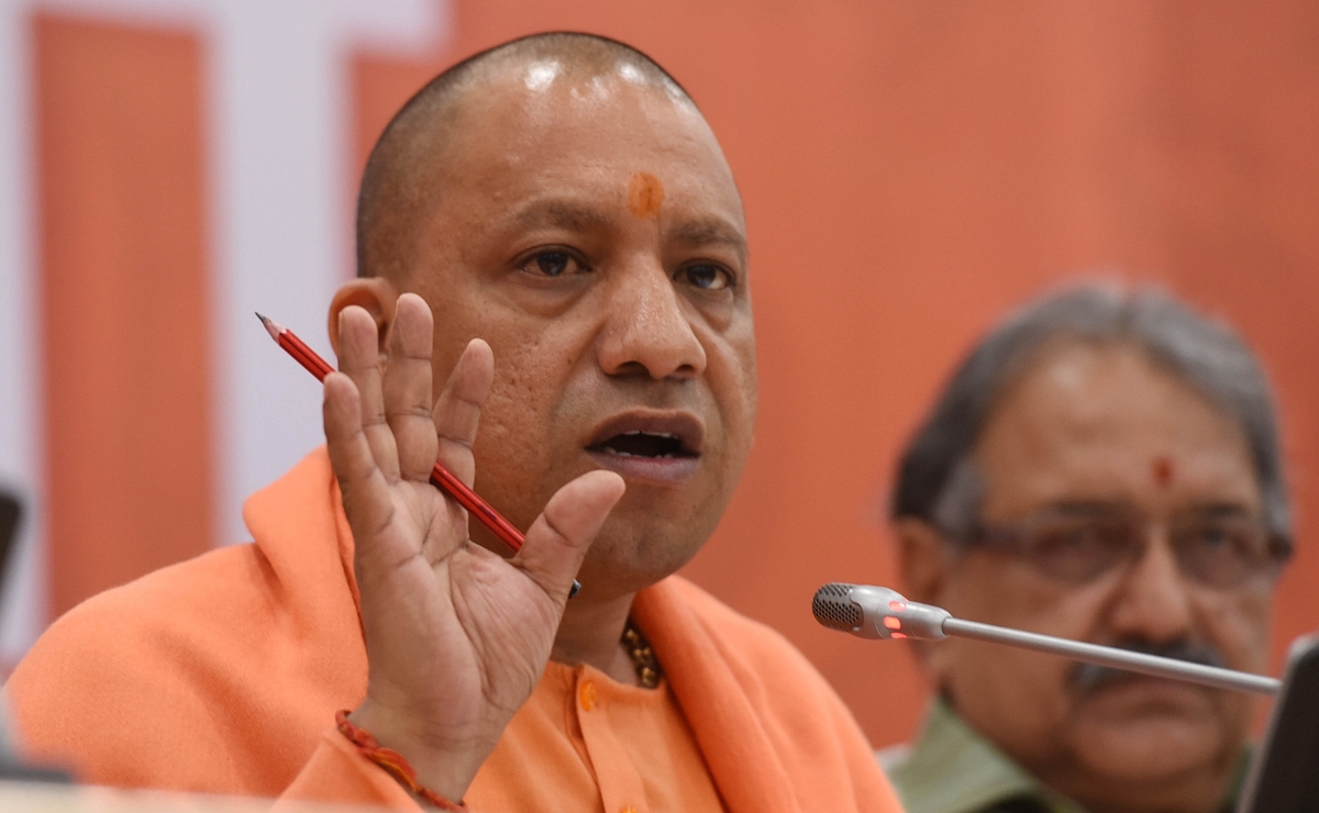 ‘Those Who Claimed To Be Accidental Hindus Have Started Showing Gotra and Janeyu For Politics’: Yogi Adityanath
