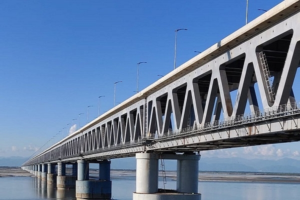 Bridge No 44 over Brahmaputra river at Bogibeel stands tall against the blue sky of December (@RailNf/Twitter)