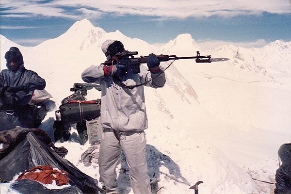 &nbsp; Indian Army Marksman with SVD Dragunov - Representative Image (@indiandefence11/Twitter)