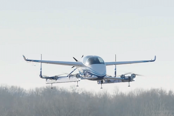 Boeing’s self-driving flying car prototype. (@Boeing/Twitter)