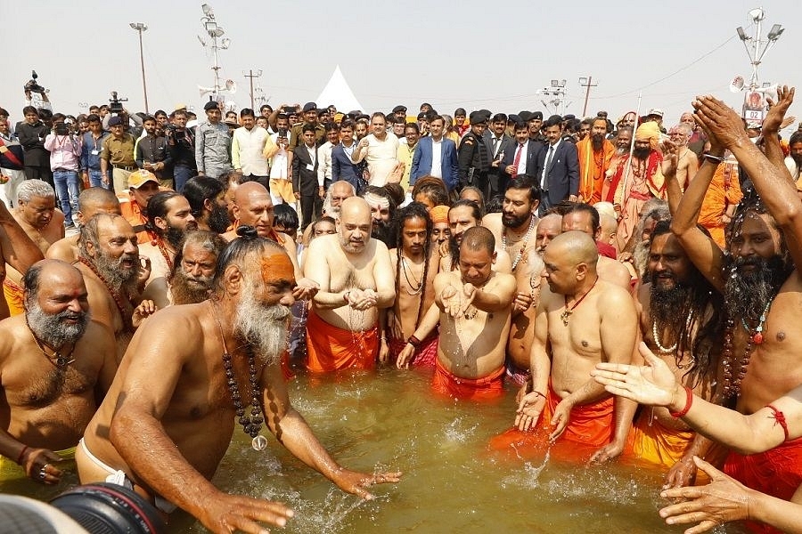Honouring Timeless Traditions: Amit Shah, Yogi Adityanath Take Holy Dip At Prayagraj During Kumbh Mela
