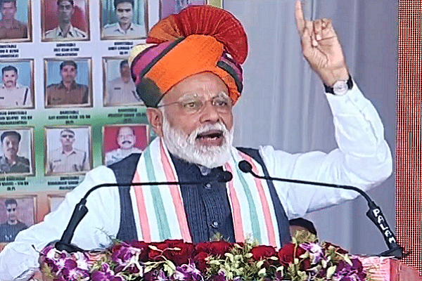 Prime Minister Narendra Modi in Churu, Rajasthan (@BJP4India/Twitter)