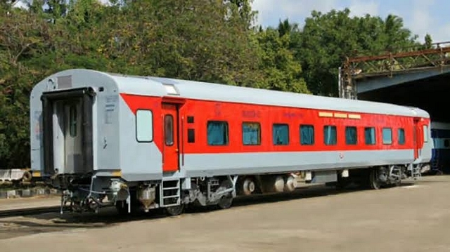 LHB coaches