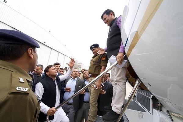 Akhilesh Yadav at the Lucknow Airport (@yadavakhilesh/Twitter)