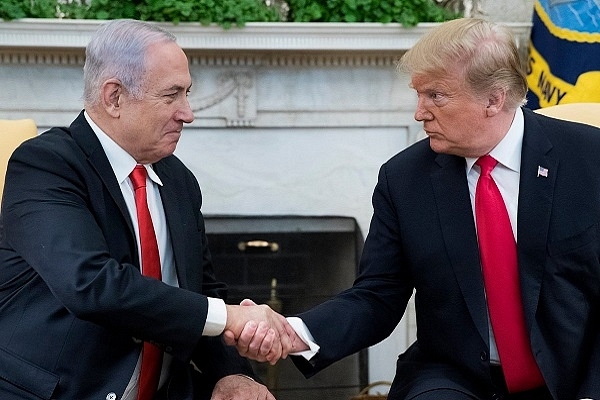 Benjamin Netanyahu with Donald Trump (Pic via Twitter)