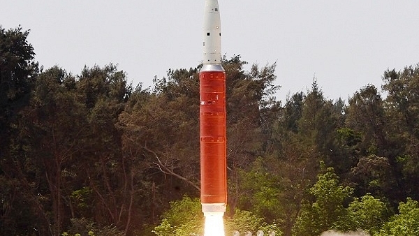 India’s anti-satellite missile being launched (@livefist/Twitter)