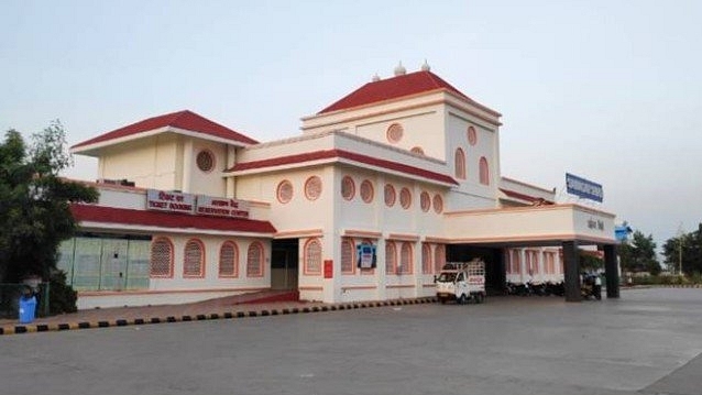 Great News For Shirdi Pilgrims: Indian Railways Upgrades Sainagar Shirdi Station. Here Are Some Pictures