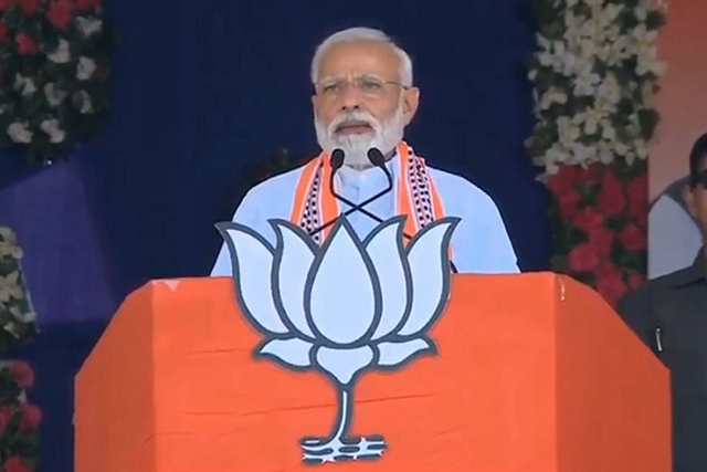 Prime Minister Narendra Modi addressing a public rally in Junagarh, Gujarat (@narendramodi/Twitter)