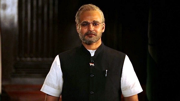 Vivek Oberoi playing Prime Minister Modi in his biopic (Pic via Twitter)