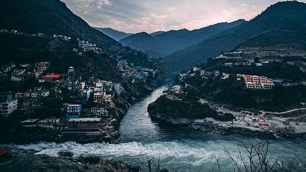 Devprayaga, where Alaknanda and Bhagirathi rivers join to form Ganga. (Unsplash/Ashwini Chaudhary)