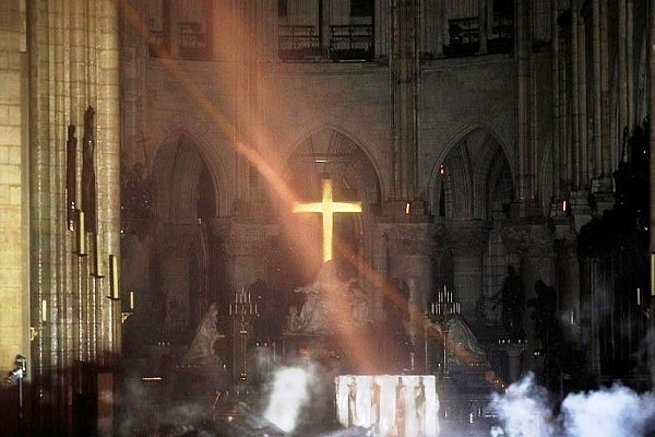 Few Believers Try To Peddle ‘Miracle Of God’ Theory Following Notre Dame Fire, Get Busted By Scientists 