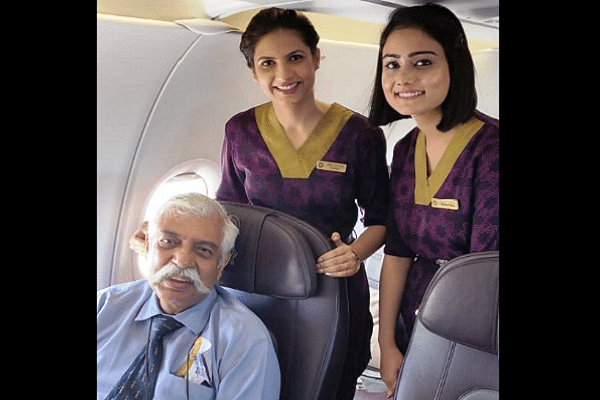 Major General G D Bakshi on board Vistara&nbsp;