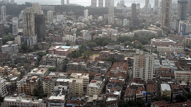 View of Grant Road in Mumbai (Maharashtra). (Flickr/ganuullu)