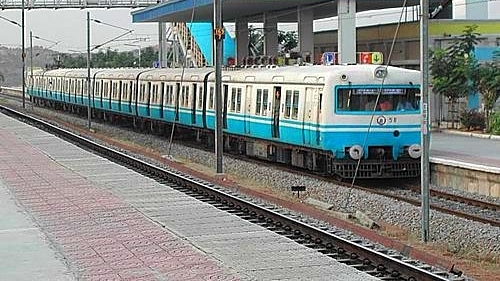 Currently, MMTS ferries around 1.4 to 1.8 lakh passengers daily on its 121 services.(Image via Wikipedia)