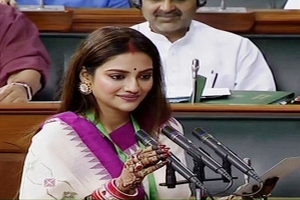 Nusrat Jahan Chants Vande Mataram While Taking Oath After SP MP Refused The Same By Calling It Anti-Islam