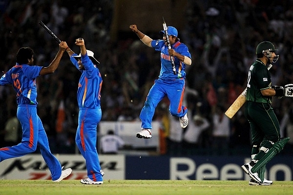 Celebrating a dismissal [Source: Cricbuzz (Facebook)]