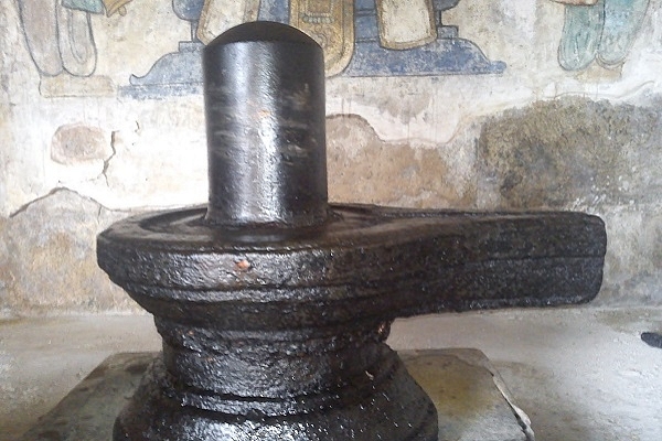 Shiva Lingam - Representative Image (Senthilvael/Wikimedia Commons)