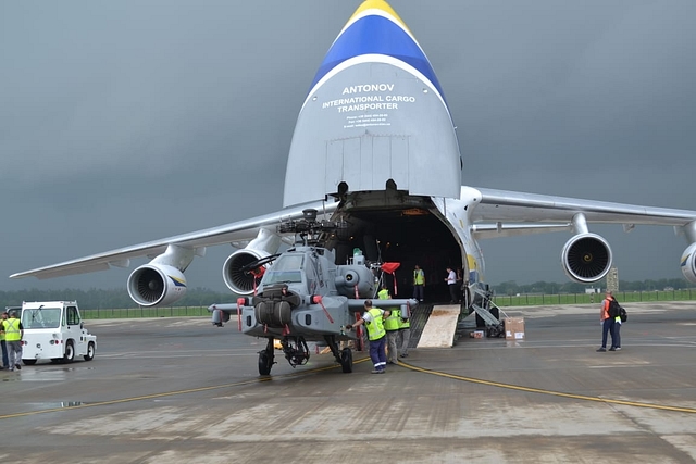 Apache AH-64E Attack Helicopter of the Indian Air Force being offloaded from the cargo plane at the Hindon Air Base. (Image Source:- Twitter/@delhidefence)