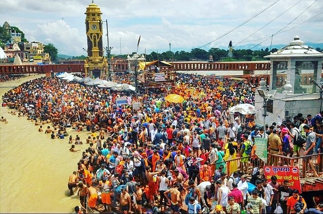 Kanwar Yatris at Haridwar (pic via Twitter)