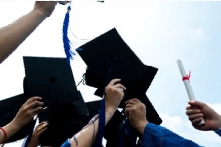 Graduates celebrate. (File photo)