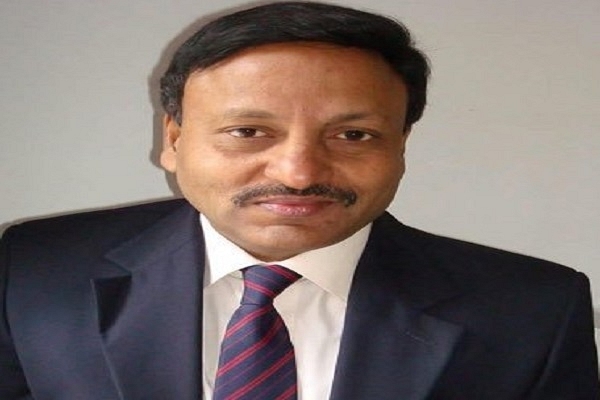 New Finance Secretary Rajiv Kumar (@rajeevkmr/Twitter)