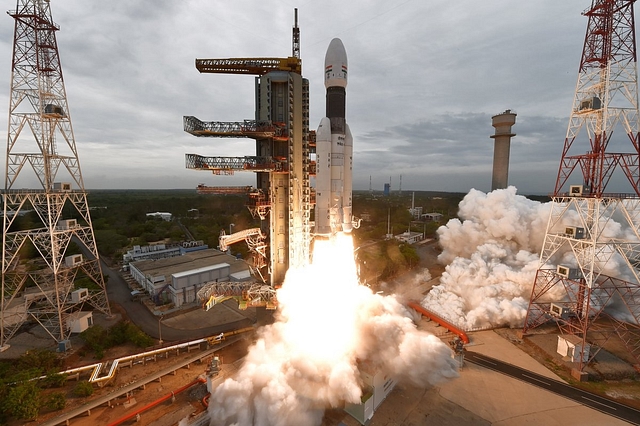 GSLV Mark-III rocket soon after liftoff (@isro/Twitter)