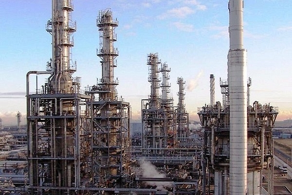 Oil Refinery (Pic Via Twitter)