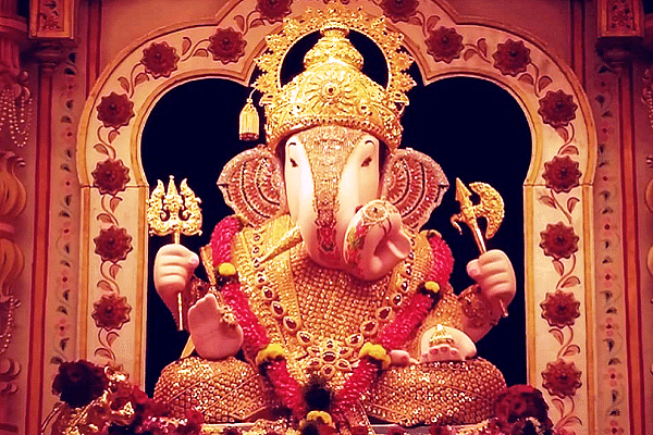 Shrimant Dagadusheth Halwai Ganapati Temple (bighdey_nawab/Instagram)