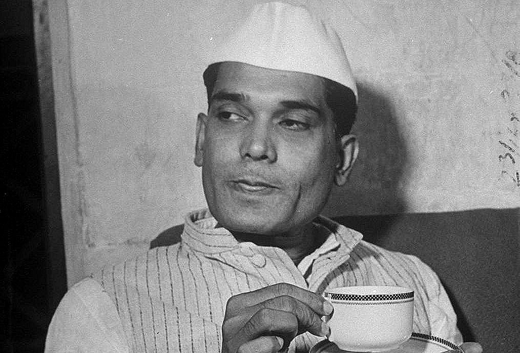 When Indira Gandhi Was More Scared Of Jayaprakash Narayan Dying Than Him Being Alive