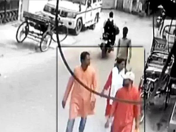 Kamlesh Tiwari Was Stabbed 15 Times, His Throat Slit Twice; Post Mortem Report Reveals Shocking Details