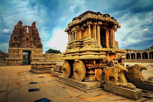 Hampi’s iconic stone chariot (Ram Nagesh Thota/Wiki Commons)