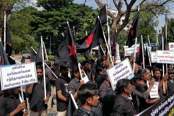 Dravidar Viduthalai Kazhagam protesting against Rajinikanth for his comments on Periyar (Source: @Ahmedshabbir/Twitter)