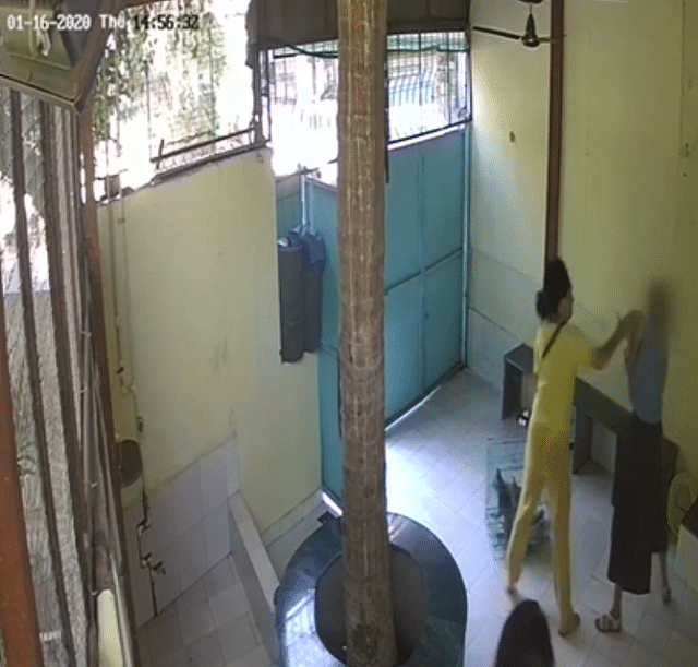 Heeba Shah assaulting clinic staff (@ANI/Twitter)