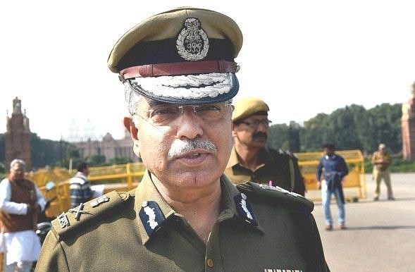 This Is What Former Delhi Police Chief B S Bassi Has Said About Riot-Hit Areas Of North East Delhi