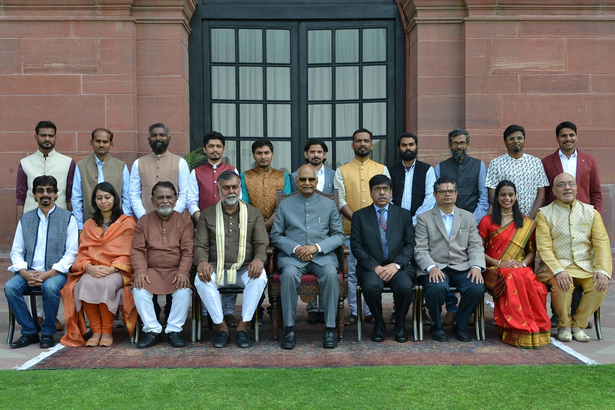 President Ram Nath Kovind Confers Lalit Kala Akademi Awards On 15 Artists From Across The Country