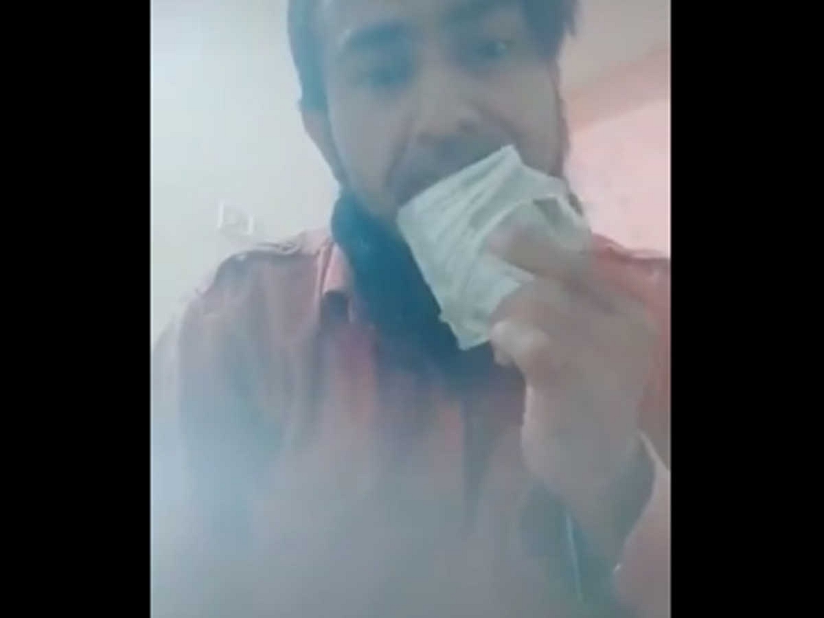 Nashik Cops Arrest Man For A Video Wiping Nose, Mouth With Currency Notes And Calling Coronavirus As Allah’s Punishment