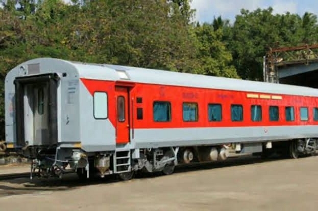 An LHB coach.