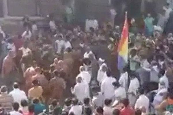 The crowd gathered to welcome Jain monks (Source: Twitter)